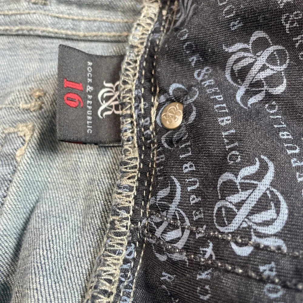 ROCK & REPUBLIC Size 16 X30 Kasandra Boot Cut Jeans Boot Cut Rivet Pockets Bling - Picture 6 of 7